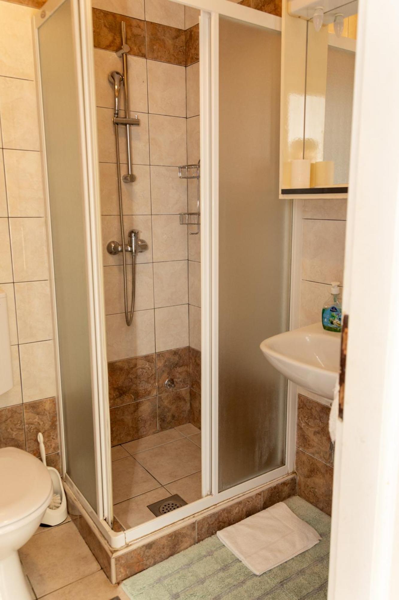 Zal Beach Apartments Прижба Экстерьер фото